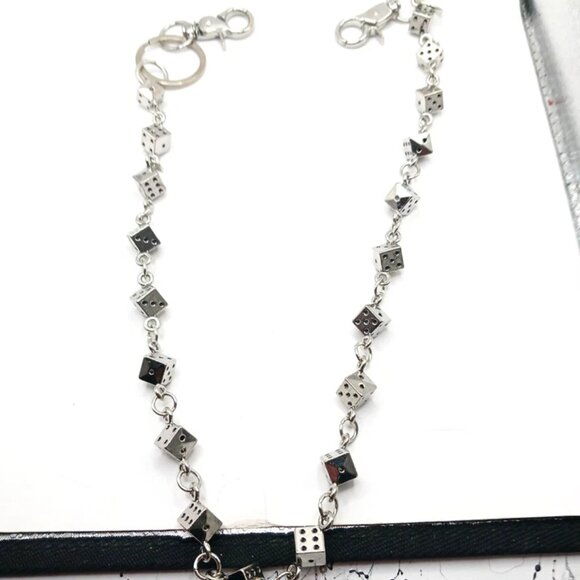 unknown Other - Single Layer Multi Dice Silver Tone Pants Or Wallet Silver Tone Chain 23 Inches